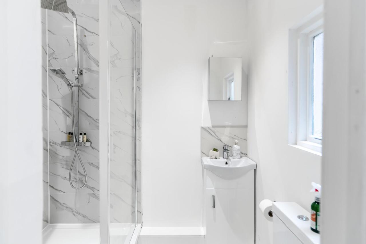 Livestay-Modern Studio Rooms In Zone 2 Londen Buitenkant foto